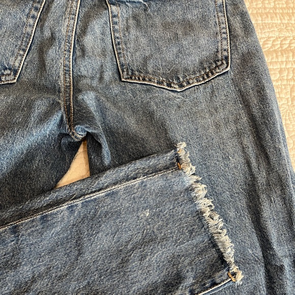 Mom Jeans - Picture 5 of 5